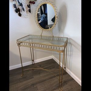Vanity (Gold with glass top)